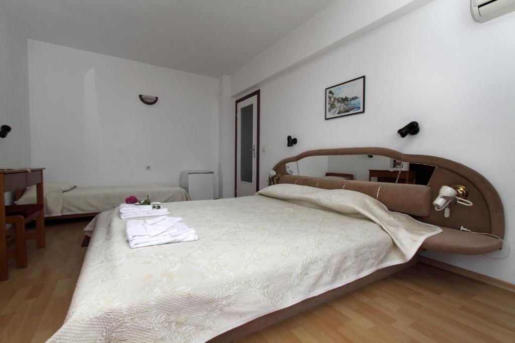 Family Hotel Verona Sozopol Phòng bức ảnh