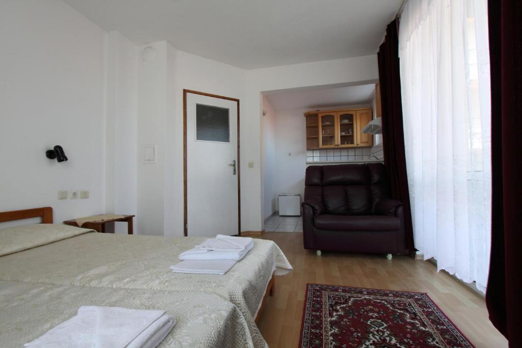 Family Hotel Verona Sozopol Phòng bức ảnh